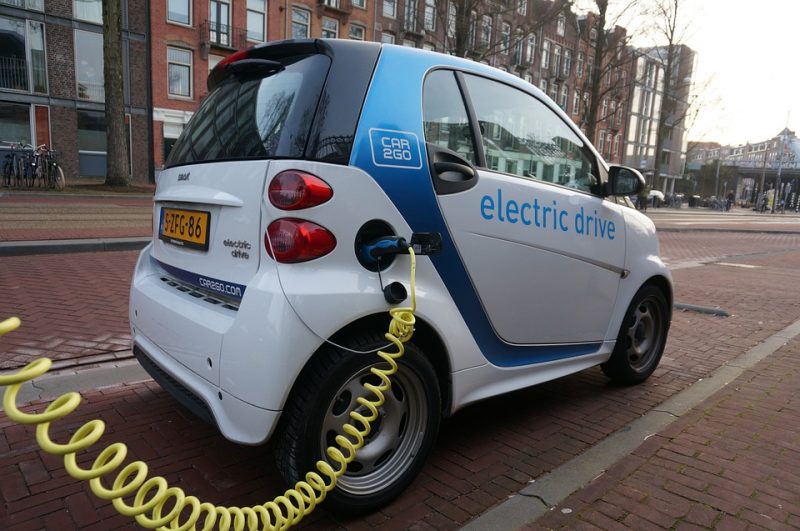 Conforme aumenta la popularidad del coche eléctrico, tendremos que reciclar  las baterías