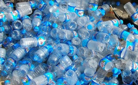 Portugal recompensará el reciclaje de botellas de plástico