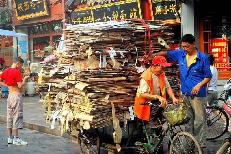 Pekín multará por no reciclar